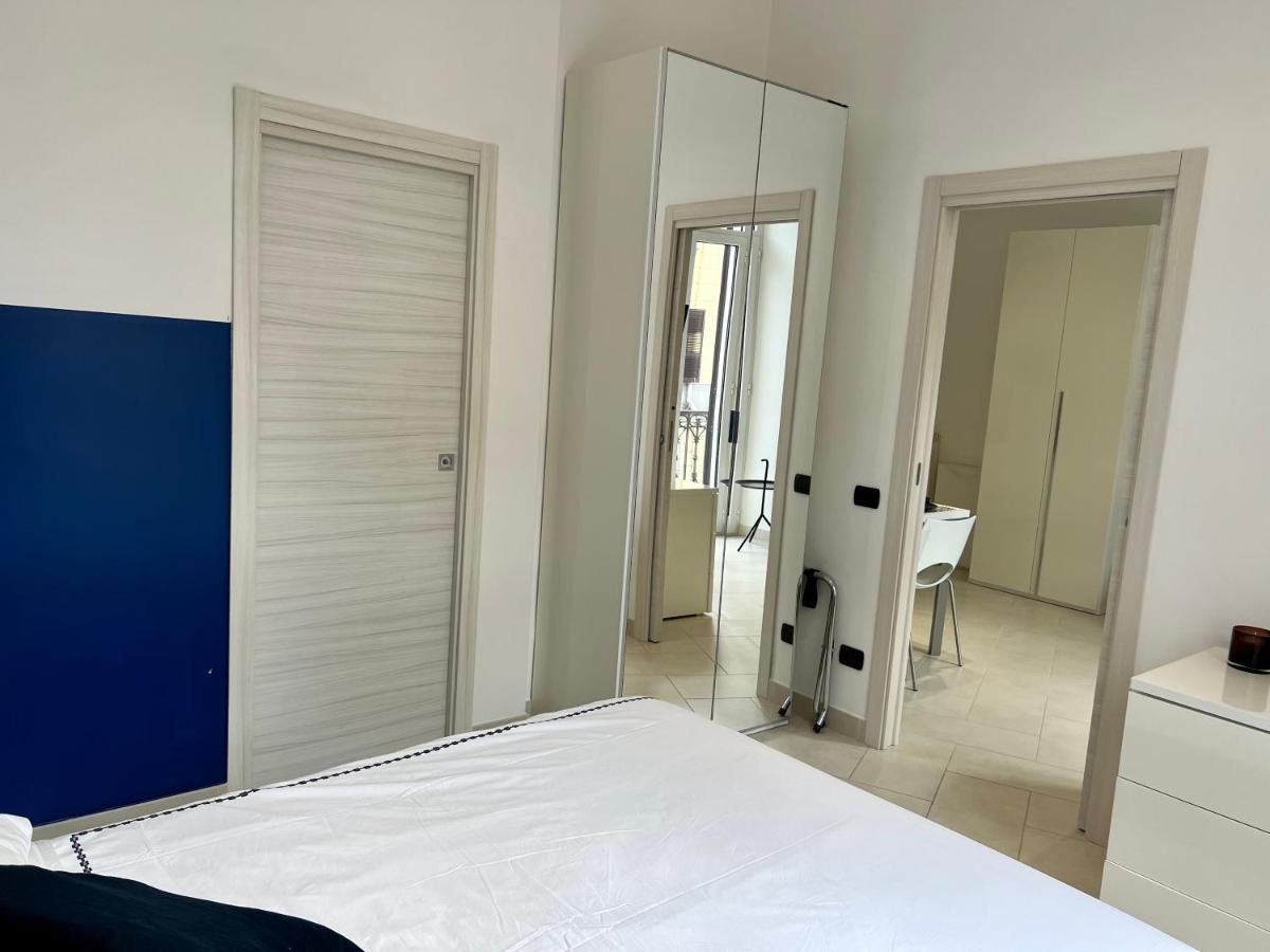 Duomo Inn Apartments نابولي المظهر الخارجي الصورة