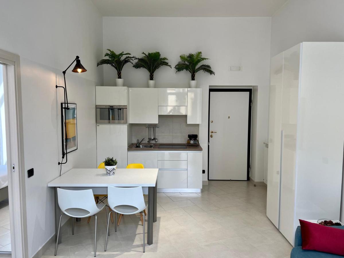 Duomo Inn Apartments نابولي المظهر الخارجي الصورة