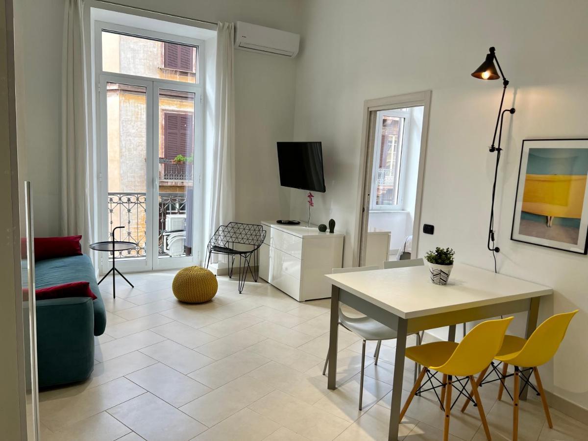 Duomo Inn Apartments نابولي المظهر الخارجي الصورة