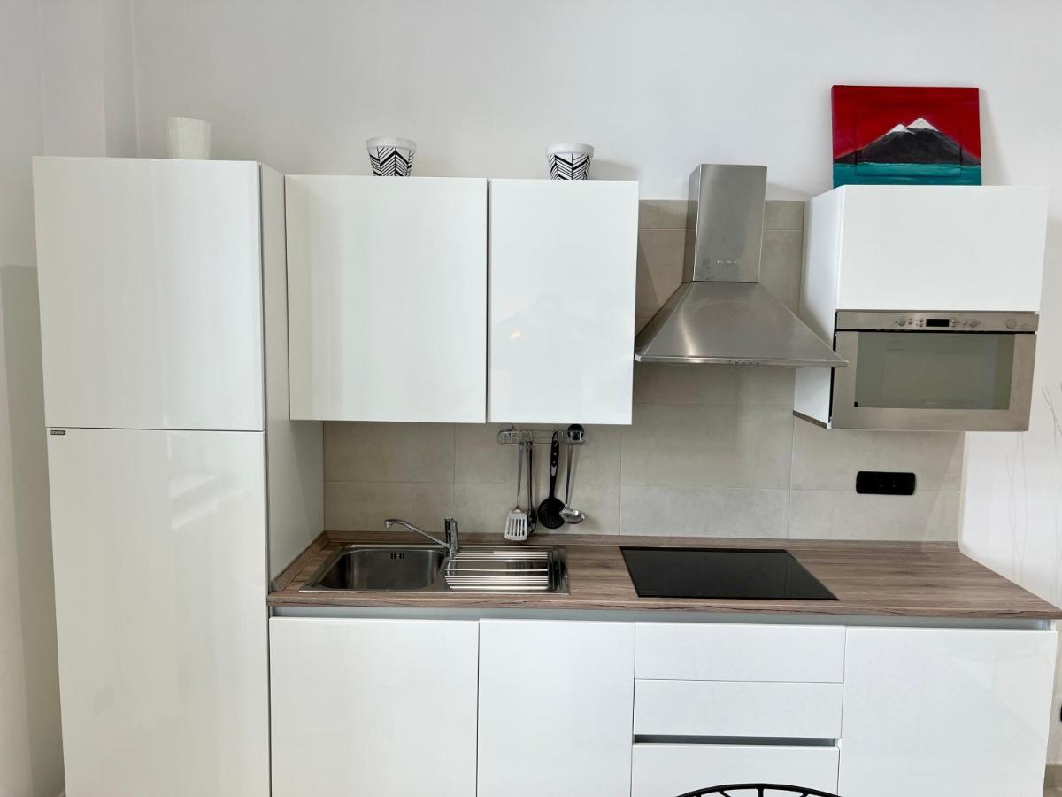 Duomo Inn Apartments نابولي المظهر الخارجي الصورة