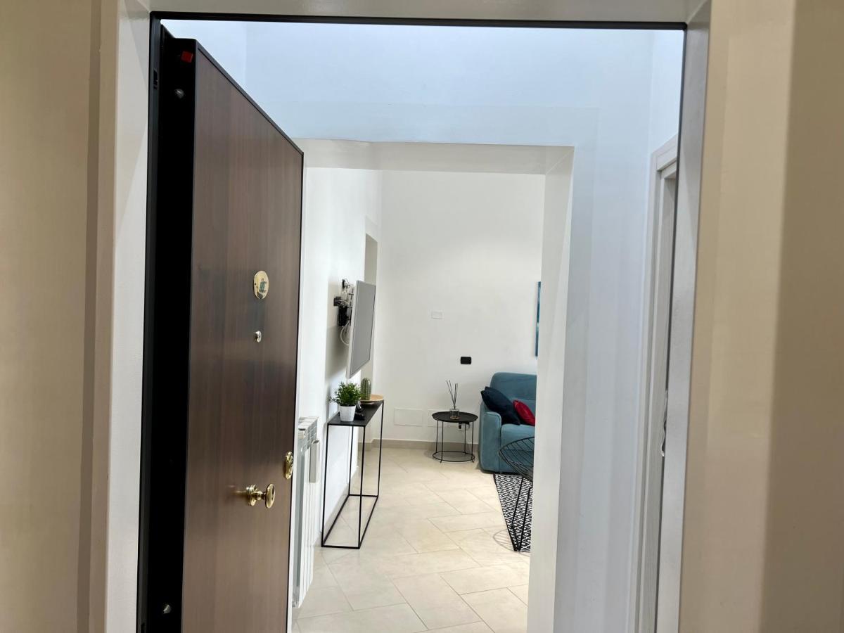 Duomo Inn Apartments نابولي المظهر الخارجي الصورة