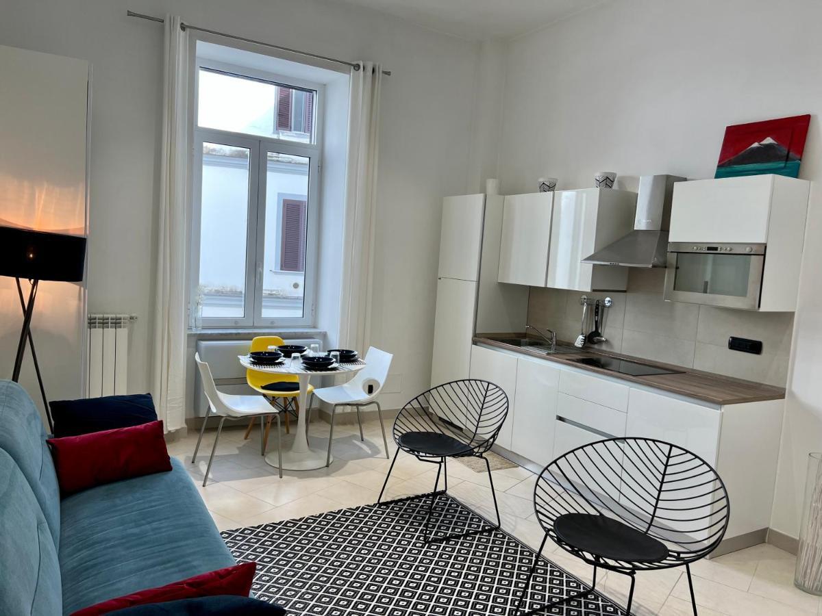 Duomo Inn Apartments نابولي المظهر الخارجي الصورة